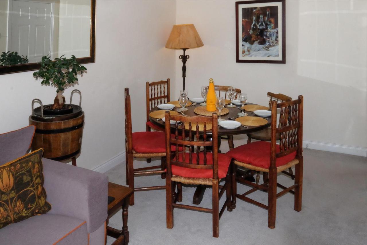 47 Wetherby Way, 3 Bedrooms, Sleeps 6, Easy Walk To Town, Parking, Self Catering, Great View 埃文河畔斯特拉特福 外观 照片